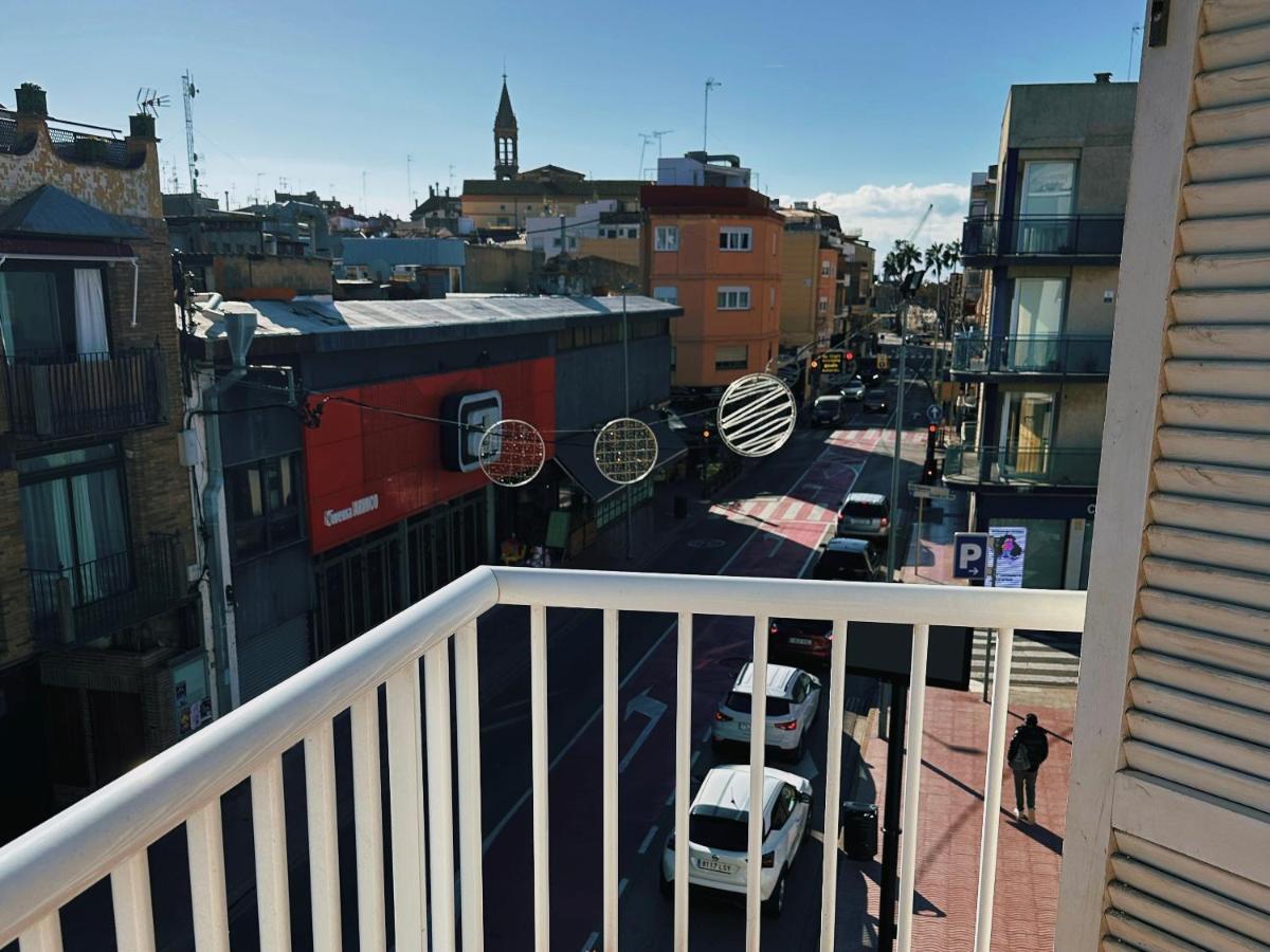 A Amb Placa De Parking Palamós